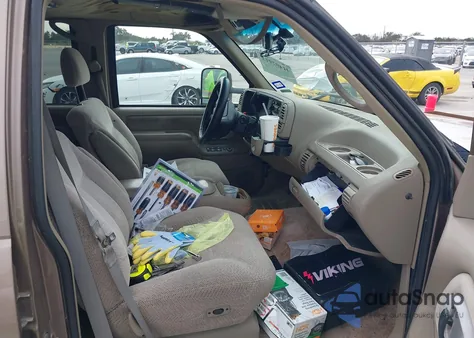 1996 Chevrolet Suburban C1500 z USA, uszkodzony, nr VIN 3GNEC16RXTG152304